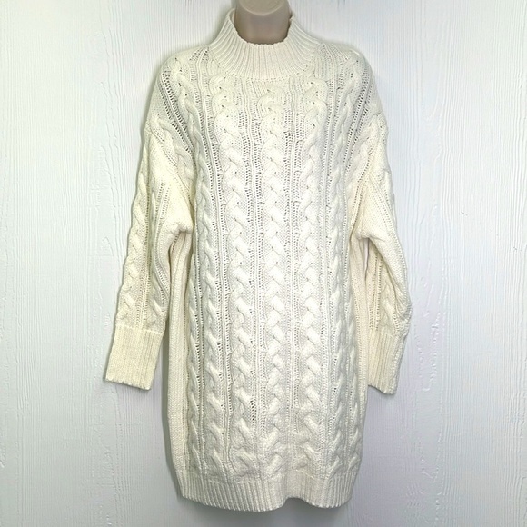 Dreamers - Mock Neck Cable Knit Chunky Ivory Sweater Dress Size Small / Medium - Picture 2 of 12